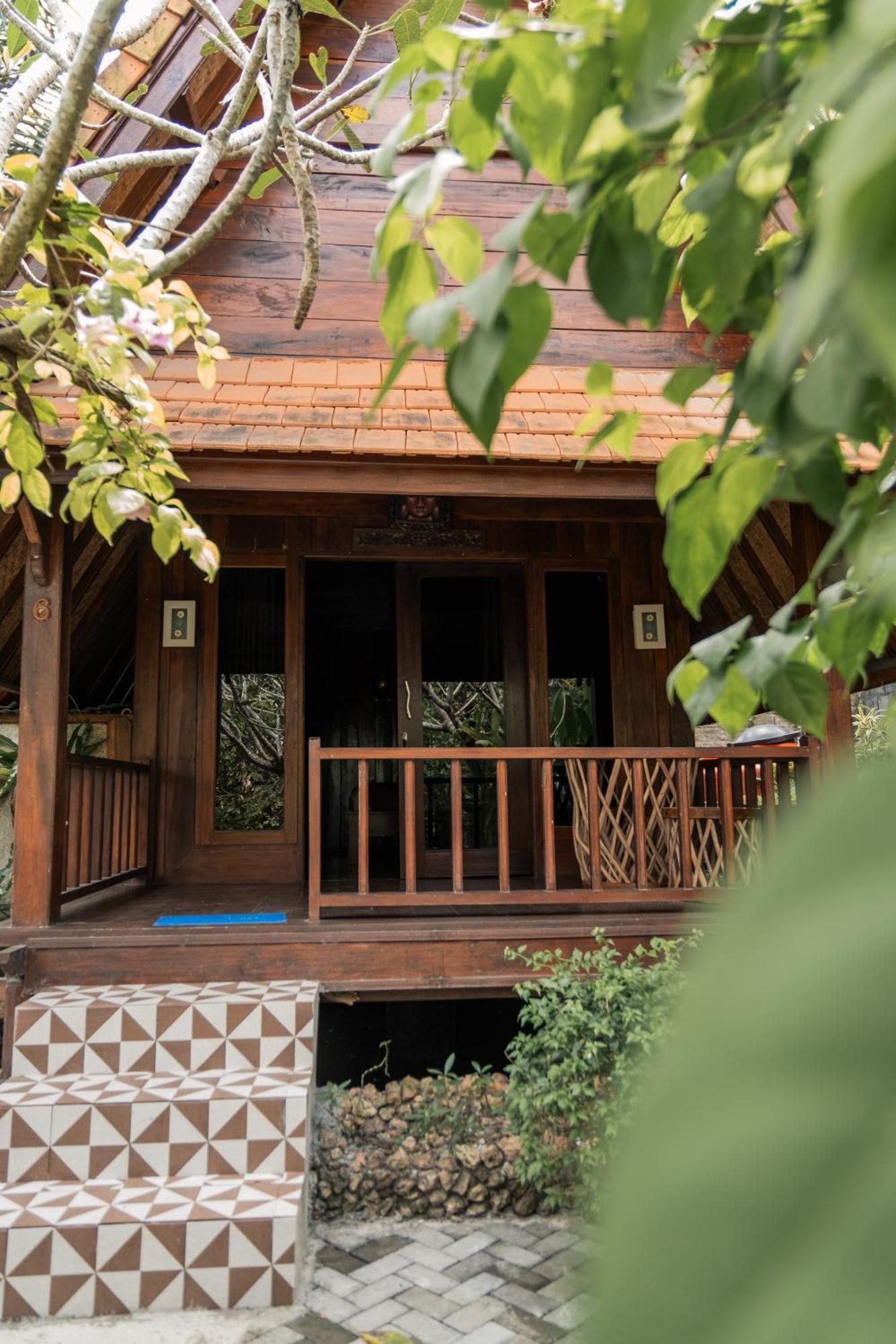 Yoki'S Bungalow Kuta  Exterior photo