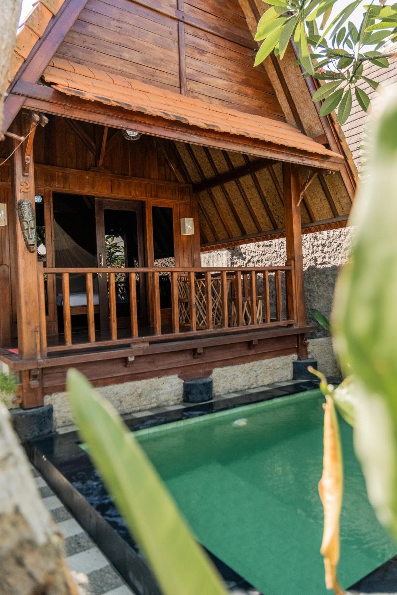 Yoki'S Bungalow Kuta  Exterior photo