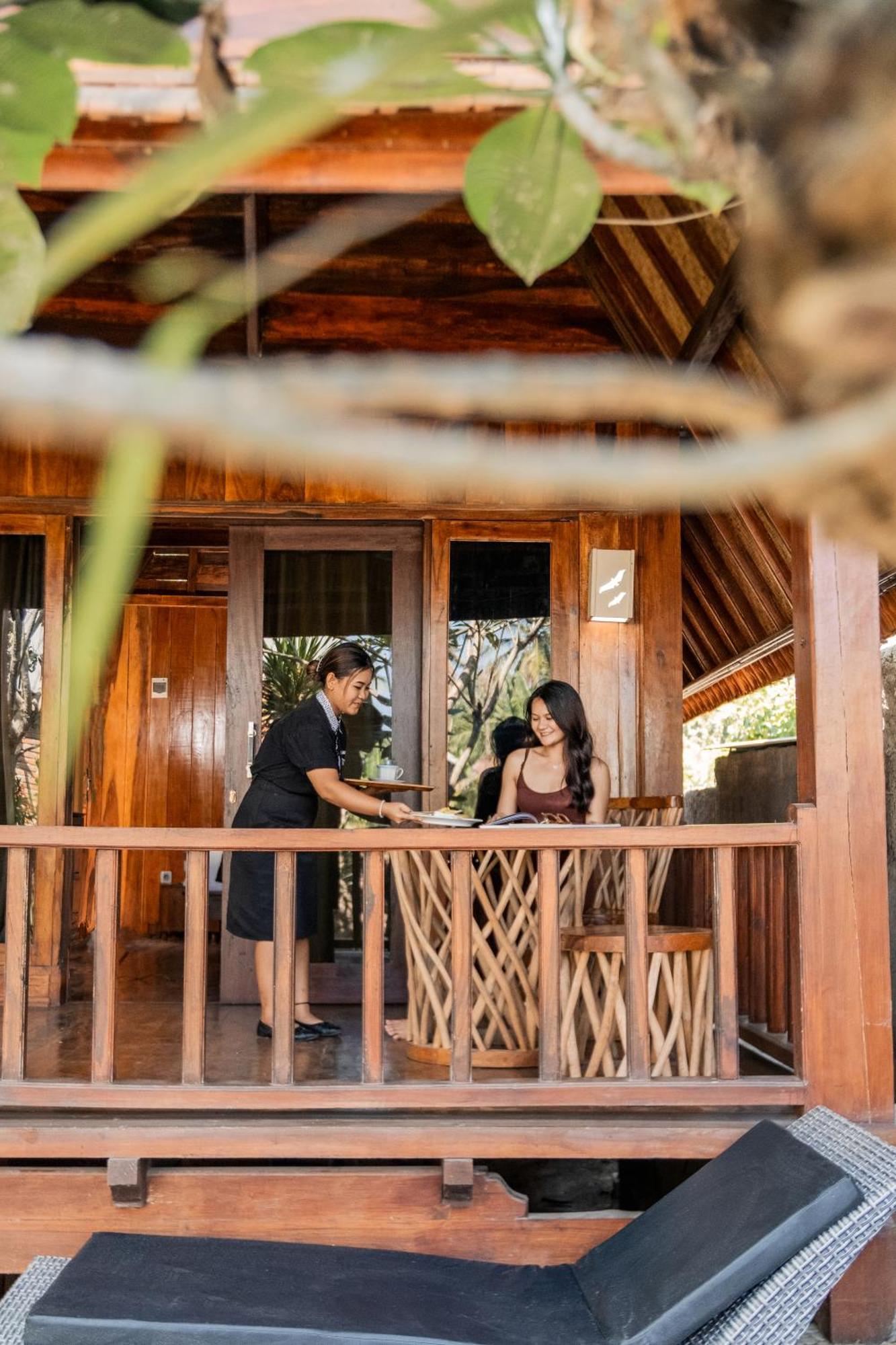 Yoki'S Bungalow Kuta  Exterior photo